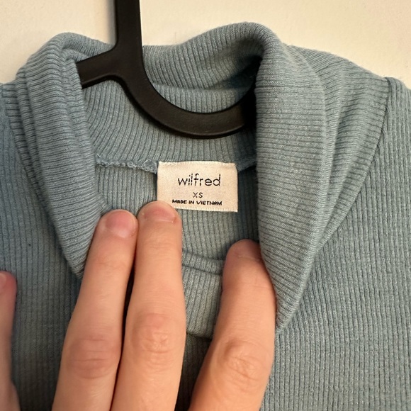 Wilfred Only Turtleneck - Picture 5 of 6